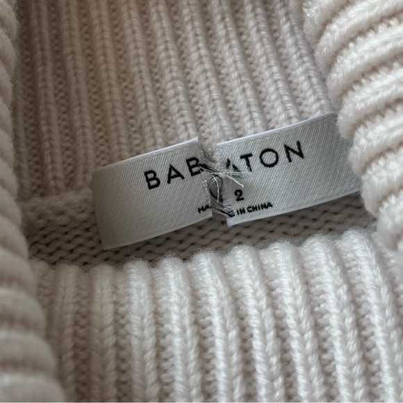 New Aritzia Babaton Nexus Cream 100% Merino Wool Turtleneck Size 2 - Picture 8 of 10